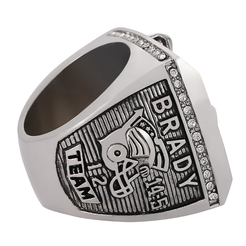 2001 NE Patriots football championship ring with box for fans collection gift