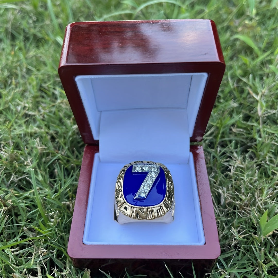 Classic NY Yankees #7 player hall of fame championship ring