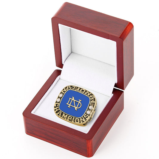 1973 Notre Dame championship ring with box for men