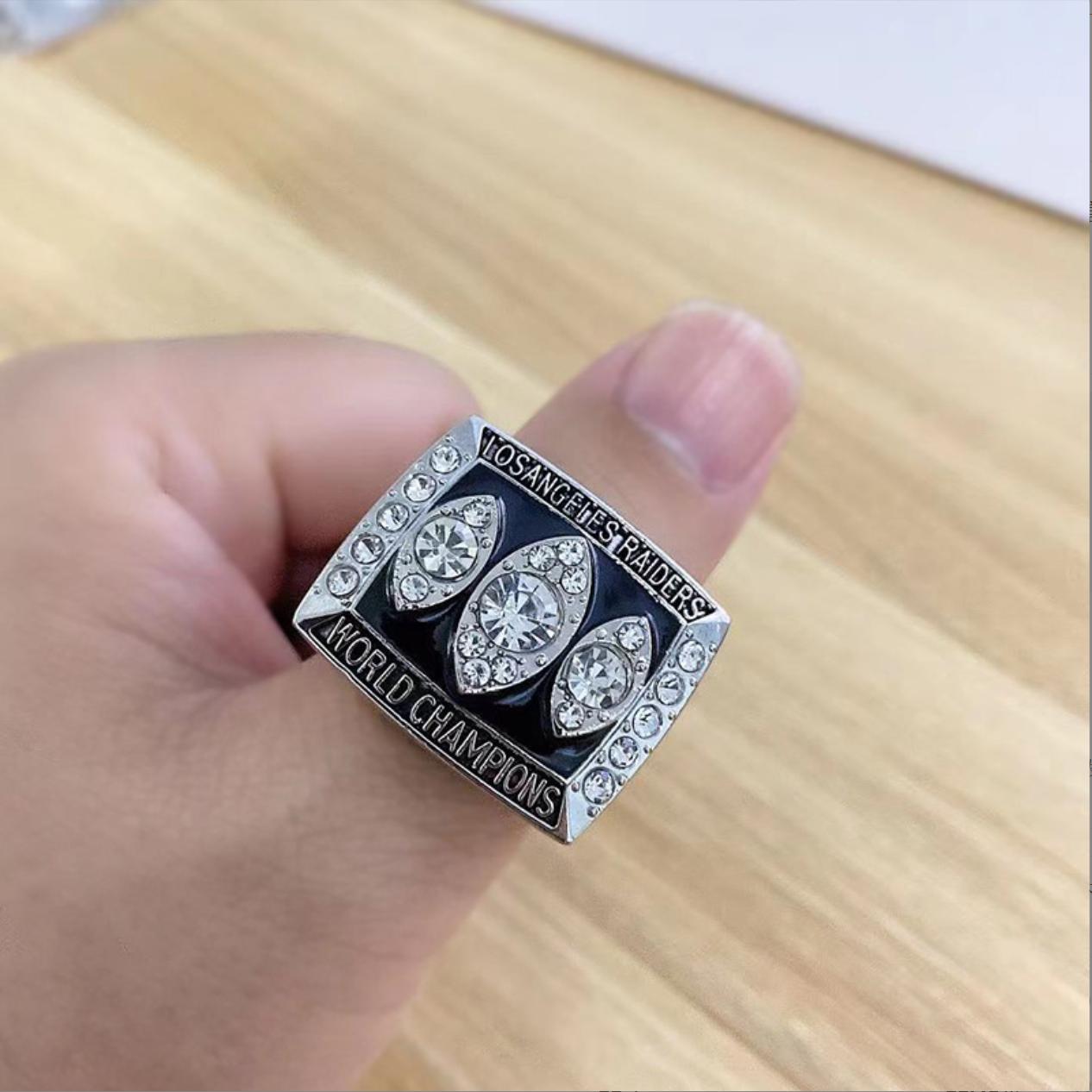 1983 Oakland Raiders Super Bowl Championship Rings With Box Set